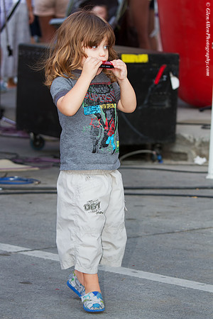 Up and coming Busker