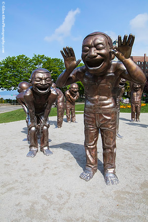 A-maze-ing Laughter Sculpture