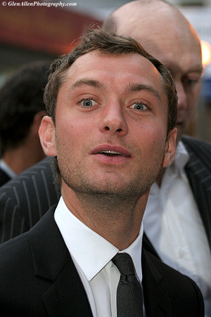 Jude Law attending the red carpet gala premier for "Sleuth" at the 2007 Toronto International Film Festival