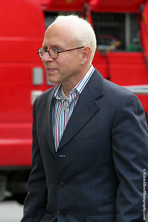 Bob Balaban attending the red carpet gala premier for "For Your Consideration" at the 2006 Toronto International Film Festival
