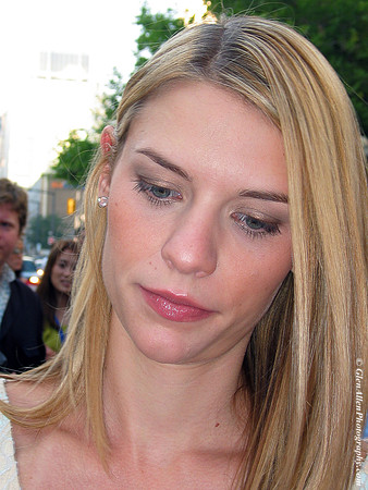 Claire Danes attending the red carpet gala premier for "Stage Beauty" at the 2004 Toronto International Film Festival
